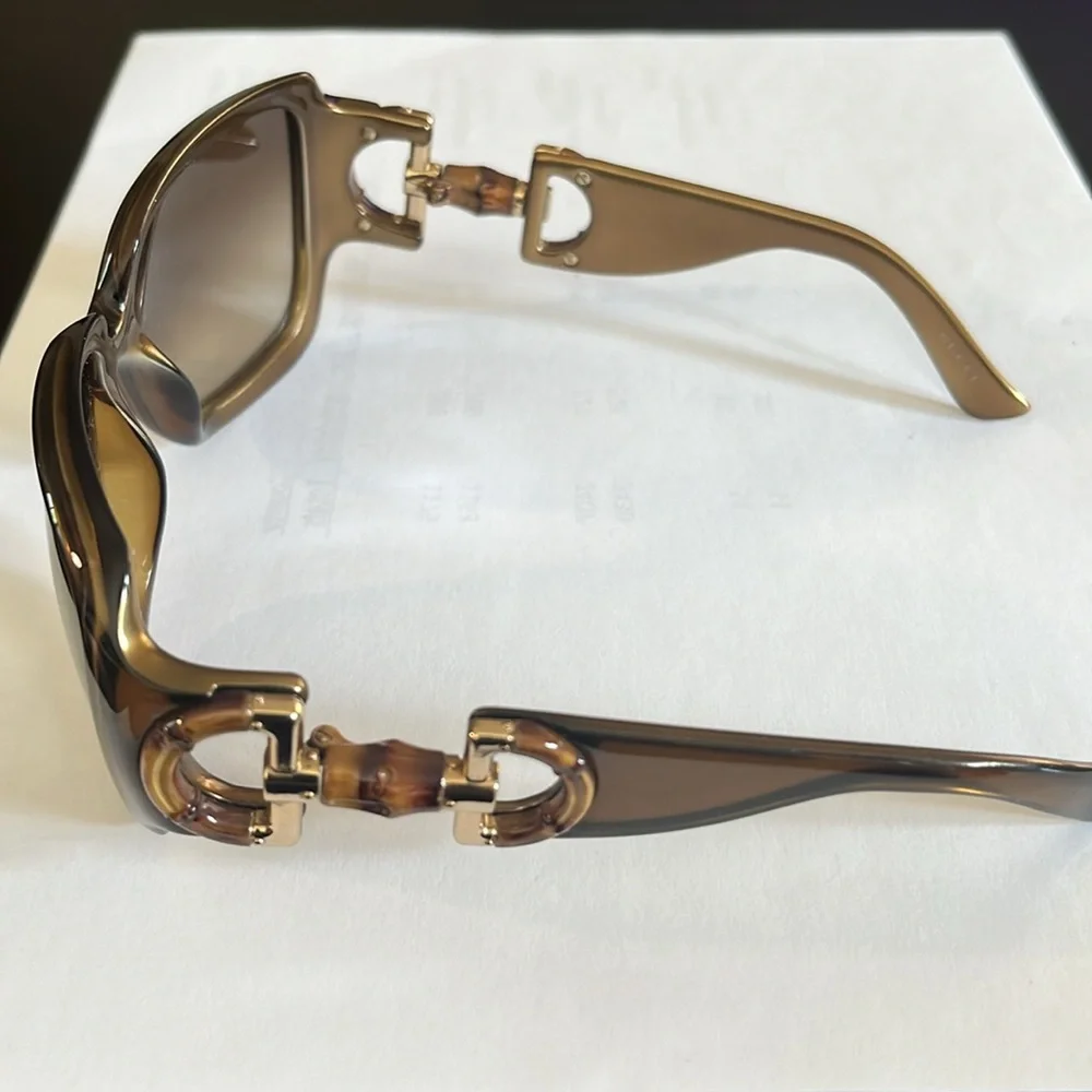 Gucci - Sunglasses - Picture 2 of 6